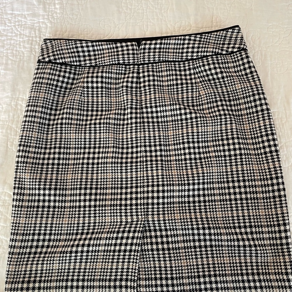 LOFT Black, Houndstooth, Tan & Burgundy Pencil Skirt Set - Picture 11 of 14